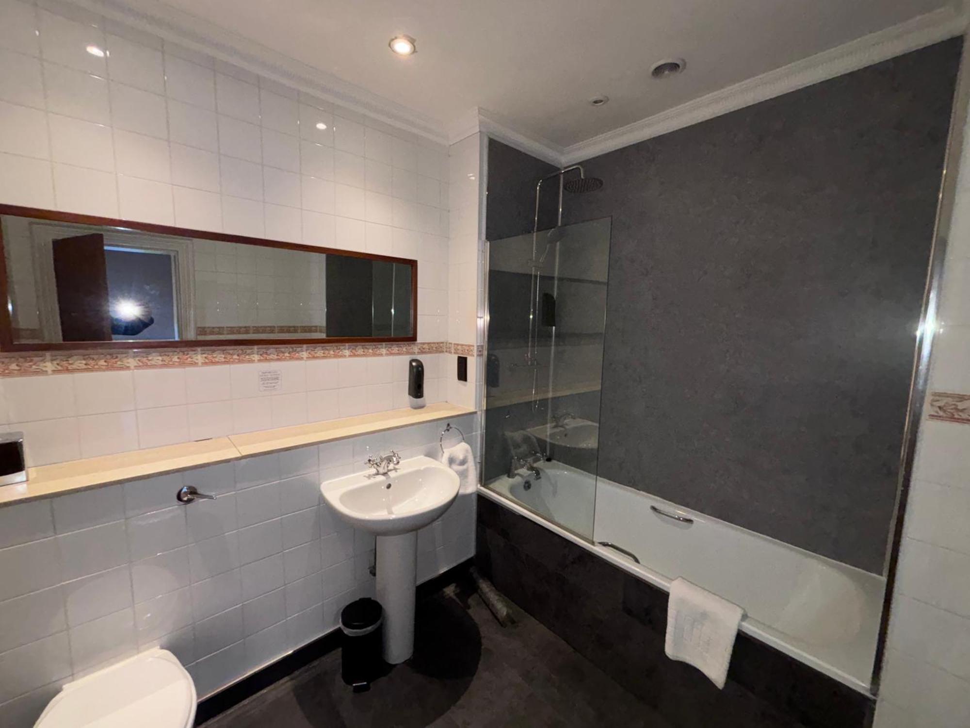 No6 West Coates Otel Edinburgh Dış mekan fotoğraf